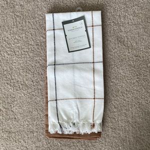 Set of 2 NWT 100% Cotton Kitchen Towels